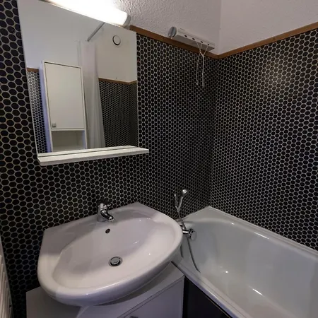 Doux Crepuscule - Au Bord Des Pistes - Parking *